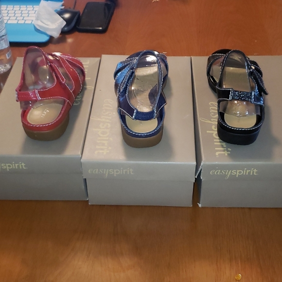 Easyspirit sling back patent leather sandal - Picture 3 of 3